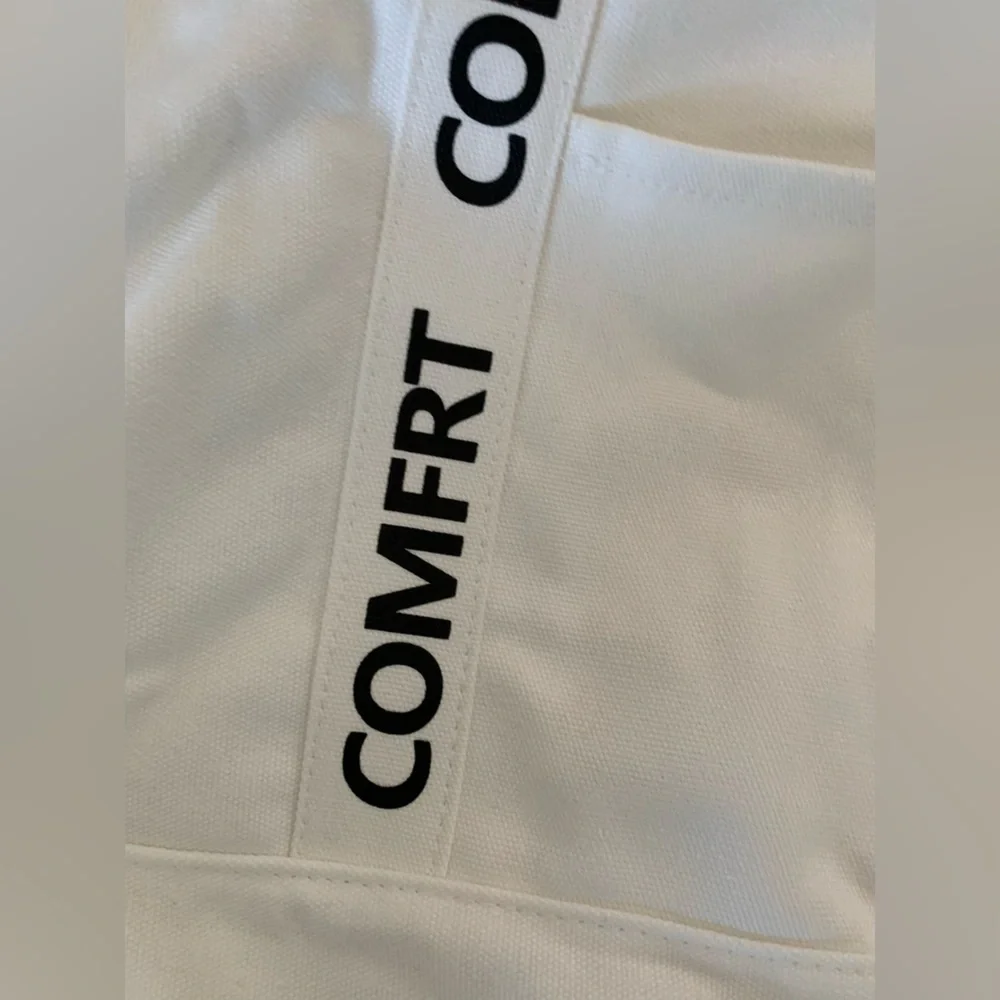 Comfrt White Tote Bag NWT - Picture 4 of 7